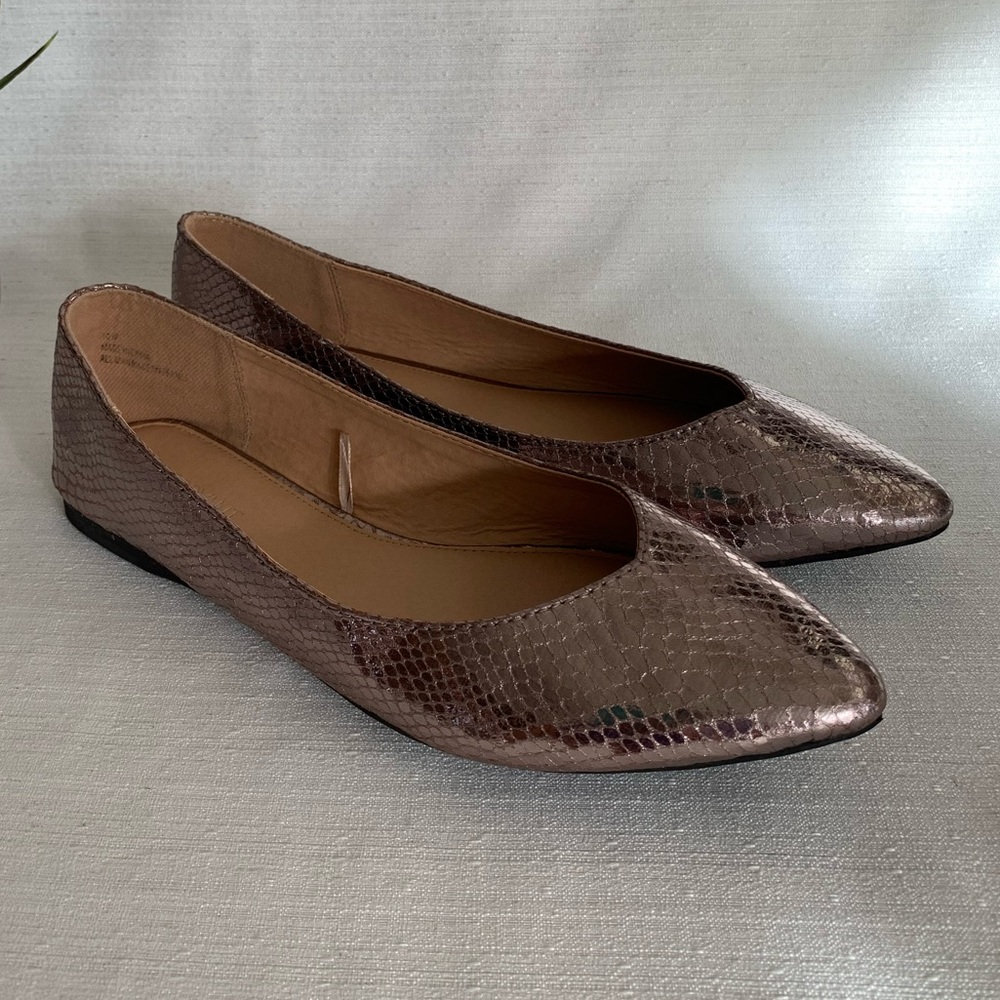 Lane Bryant Snake Texture Pewter Metallic Pointed Toe Flats Woman’s 10W - Picture 3 of 12